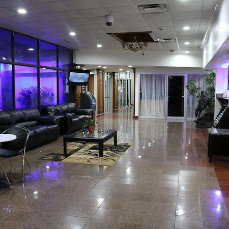 Sky Hotel At Tulsa Airport Dış mekan fotoğraf